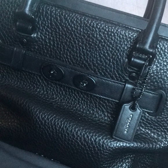 Coach - Picture 2 of 6